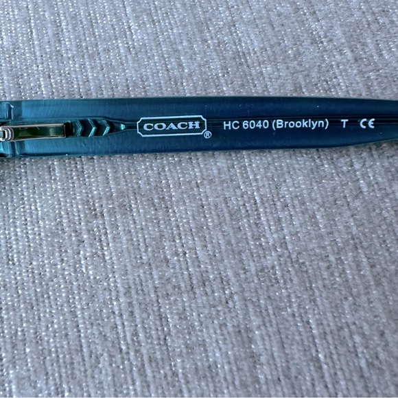 COACH Glasses - Picture 6 of 7